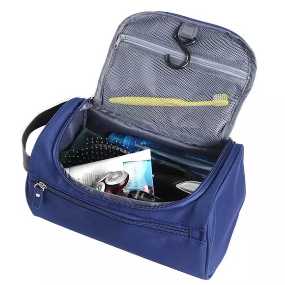 His & Her Camo Toiletry Cosmetic Travel Bag - Picture 4 of 16